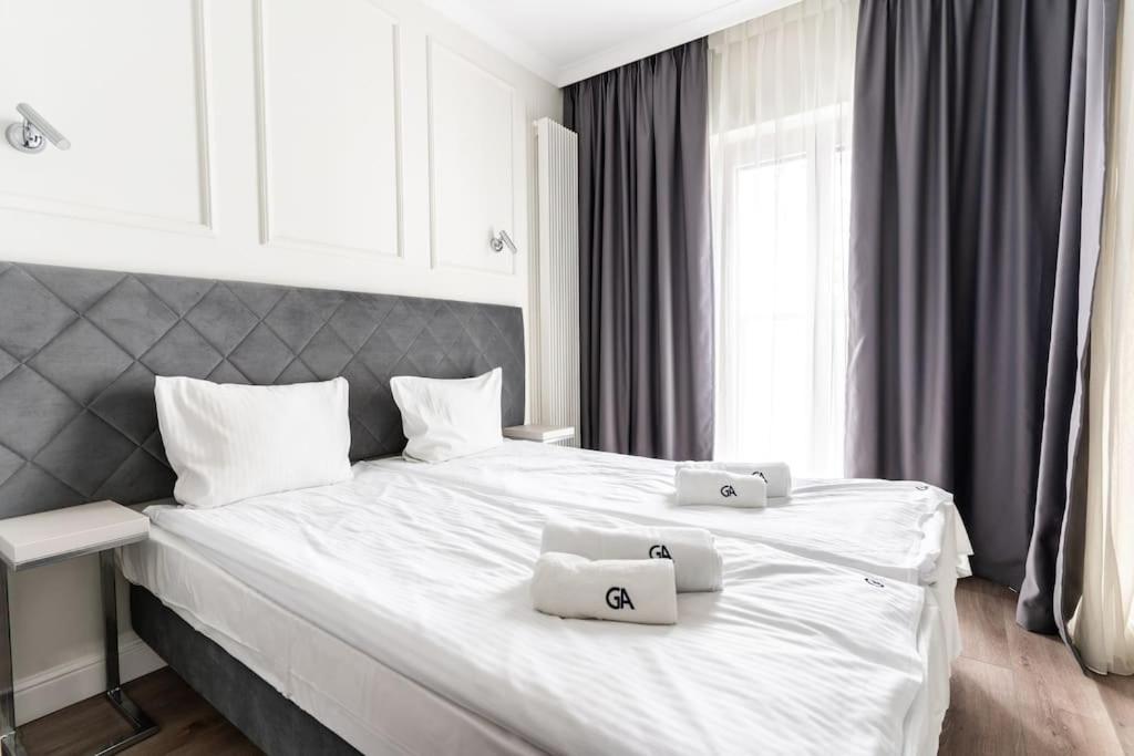 Chic & Luxury Apartment By Mennica Residence Warsaw Exterior photo